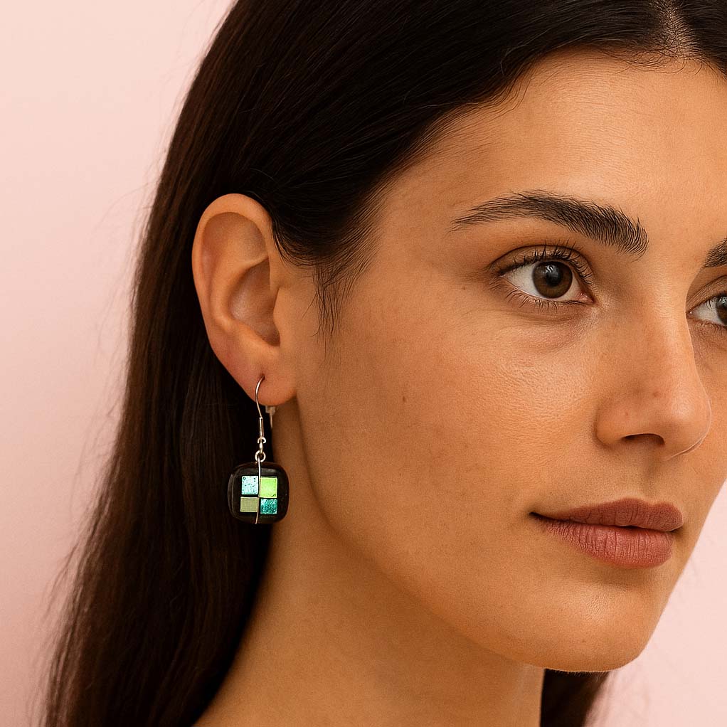 arnstadt-kristall-glasschmuck-ohrhaenger-gruen-b