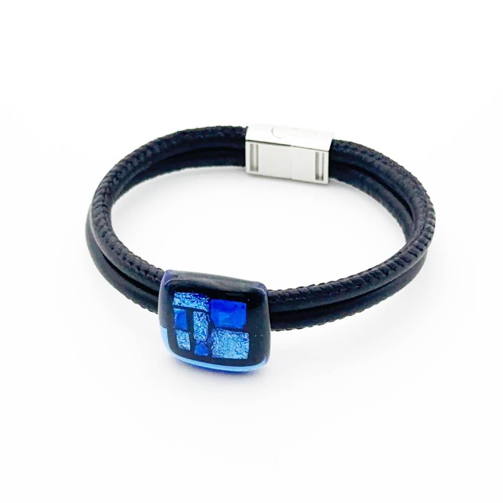 Gentian Armband Glasschmuck Leder eckig [aquablau]